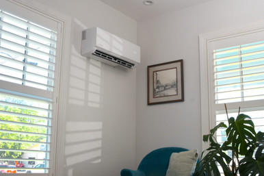 MRCOOL 9,000 BTU Wall Mount Air Handler – DIYS-09-HP-WMAH-115A13-O